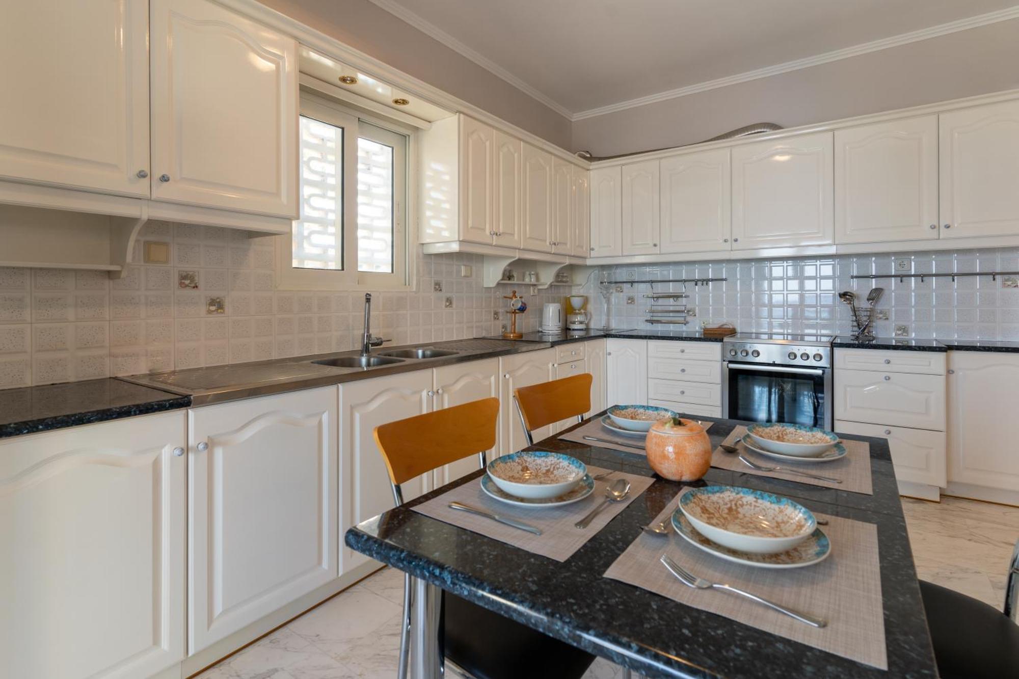 George Beachfront Apartments Lithakia  Room photo