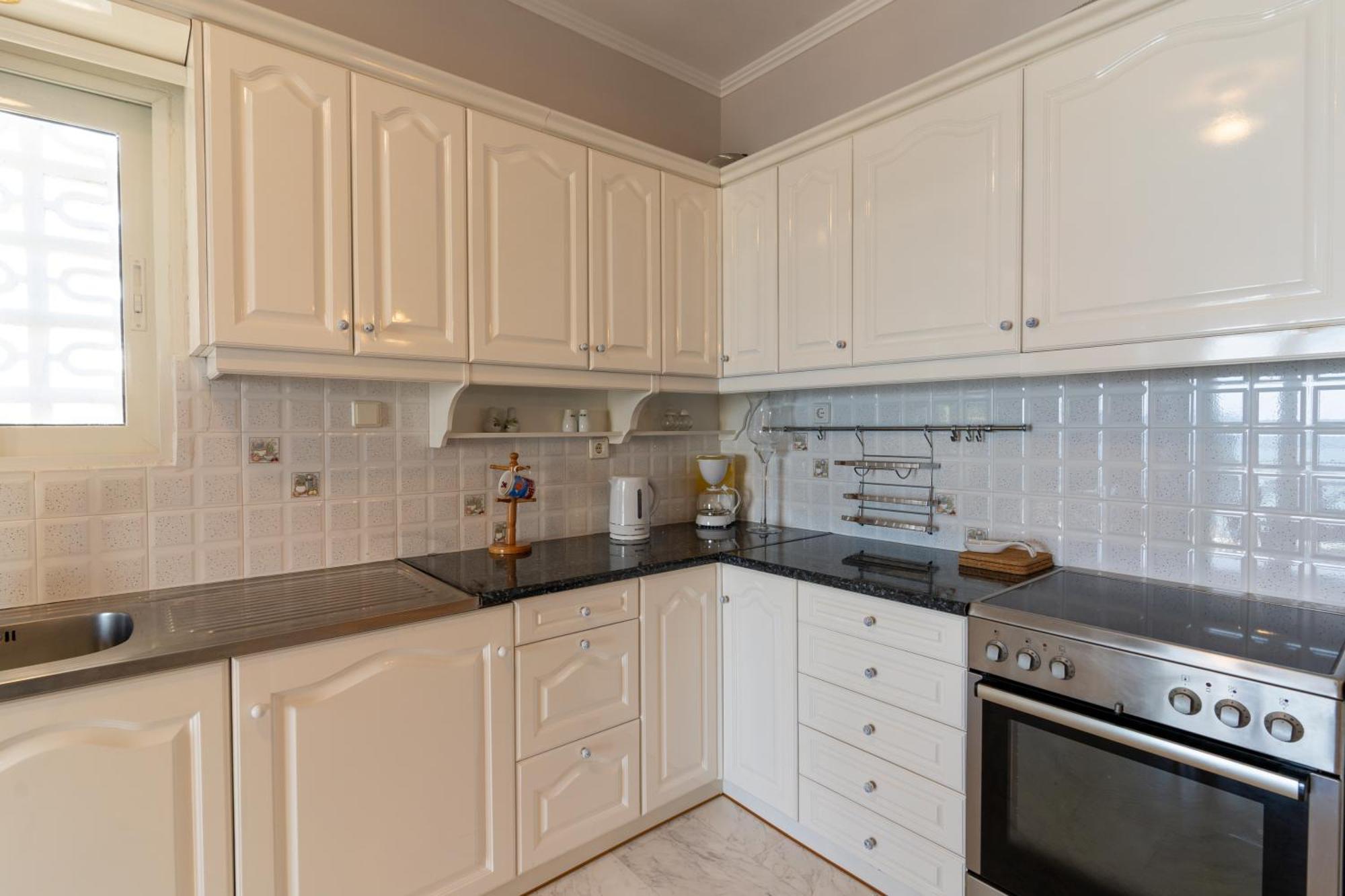 George Beachfront Apartments Lithakia  Room photo