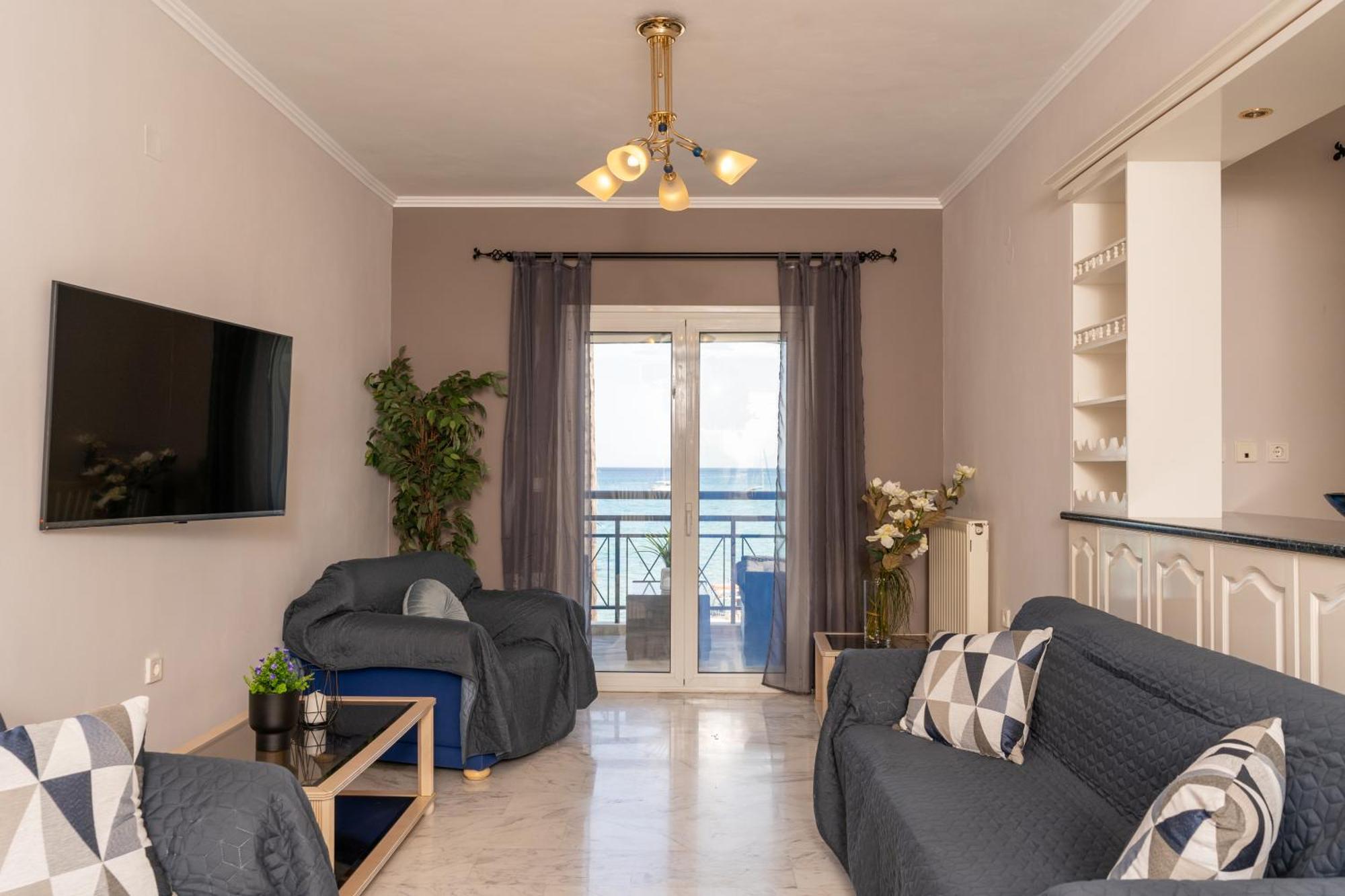 George Beachfront Apartments Lithakia  Room photo